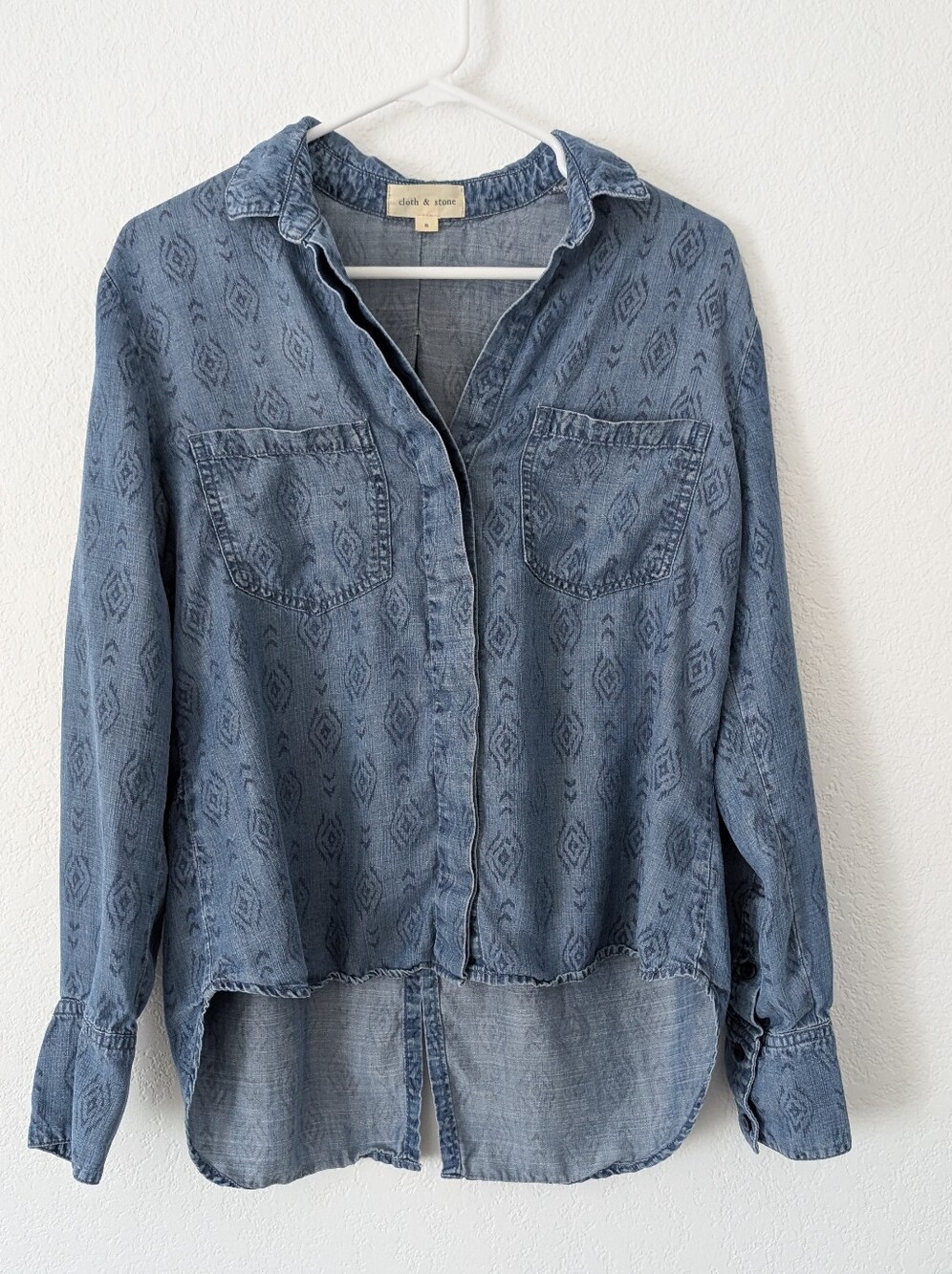 Cloth And Stone Chambray Long Sleeve Shirt